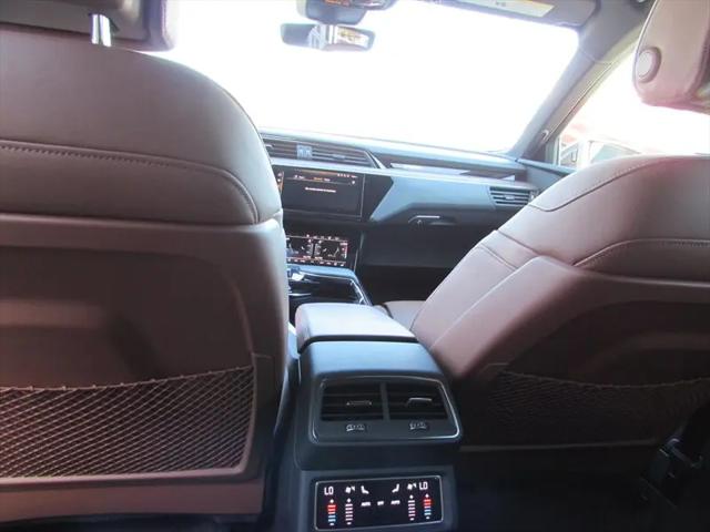 2019 Audi e-tron Premium Plus