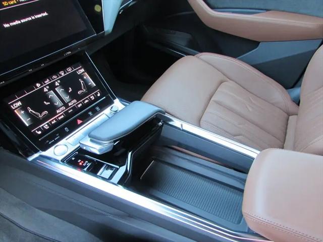 2019 Audi e-tron Premium Plus