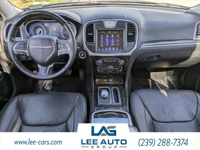 2016 Chrysler 300 C