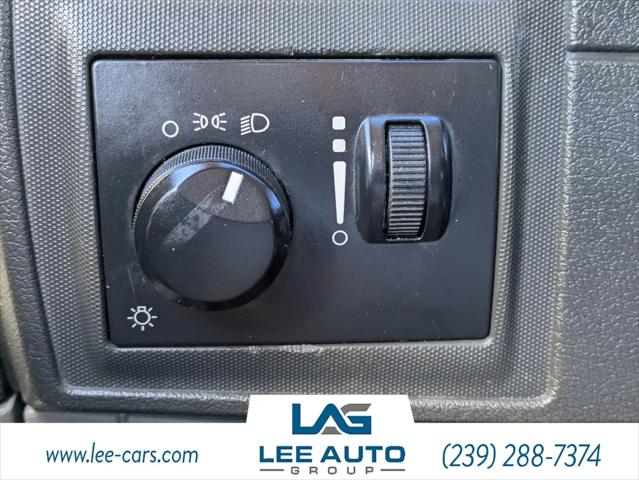 2006 Dodge Charger Base