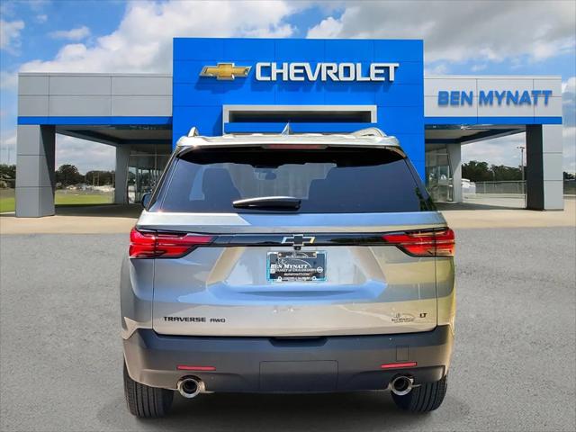 2023 Chevrolet Traverse AWD LT Cloth