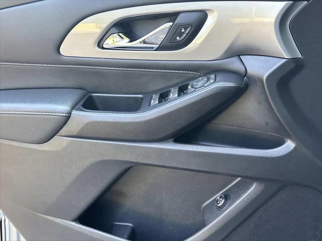 2023 Chevrolet Traverse AWD LT Cloth