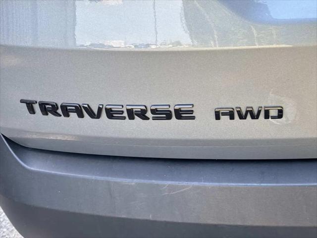 2023 Chevrolet Traverse AWD LT Cloth