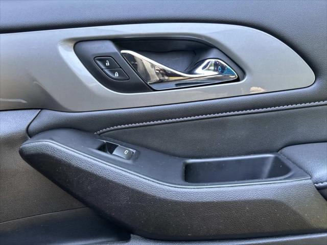 2023 Chevrolet Traverse AWD LT Cloth