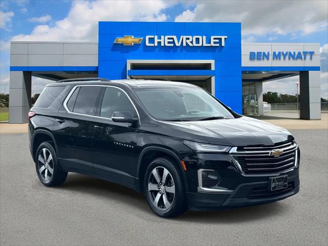 2023 Chevrolet Traverse AWD LT Leather
