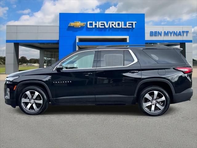 2023 Chevrolet Traverse AWD LT Leather