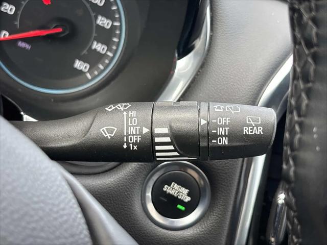 2023 Chevrolet Traverse AWD LT Leather