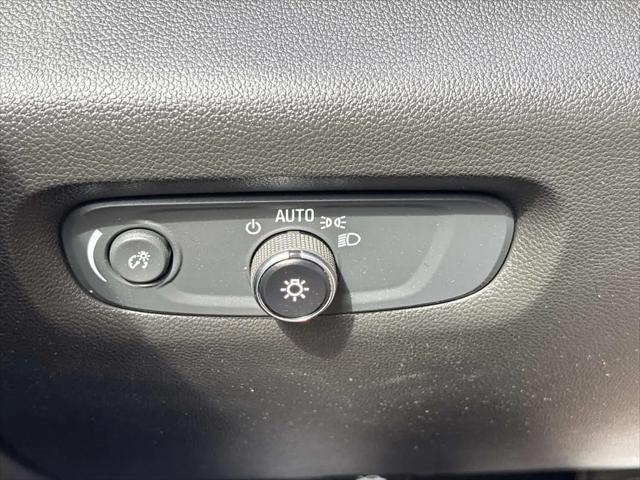 2023 Chevrolet Traverse AWD LT Leather
