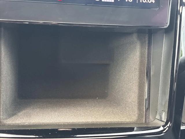 2023 Chevrolet Traverse AWD LT Leather