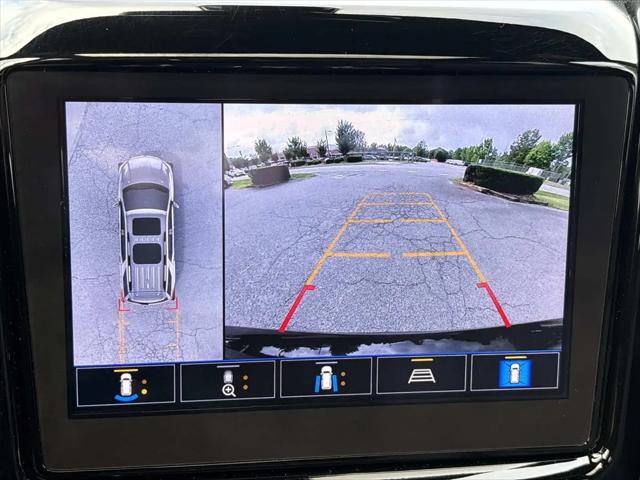 2023 Chevrolet Traverse AWD LT Leather
