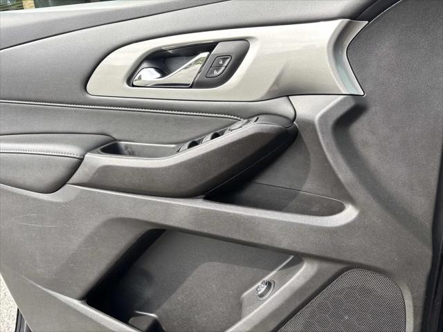 2023 Chevrolet Traverse AWD LT Leather