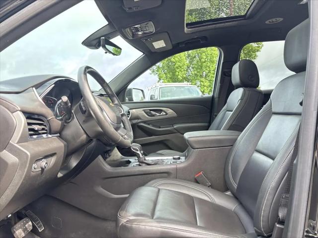 2023 Chevrolet Traverse AWD LT Leather