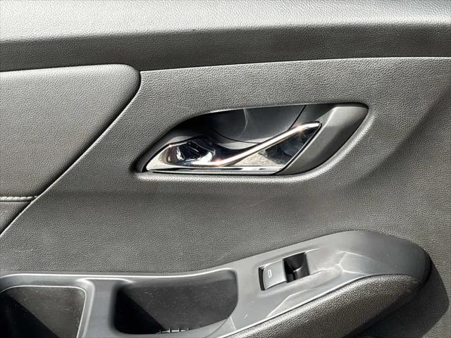 2023 Chevrolet Traverse AWD LT Leather