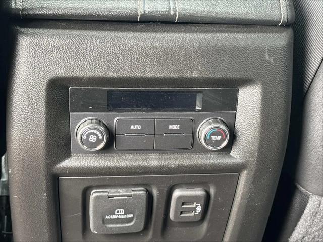 2023 Chevrolet Traverse AWD LT Leather