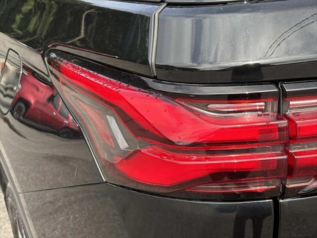 2023 Chevrolet Traverse AWD LT Leather
