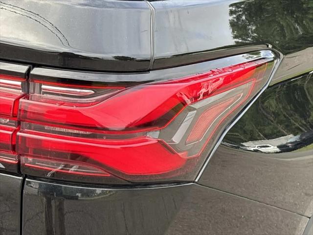 2023 Chevrolet Traverse AWD LT Leather