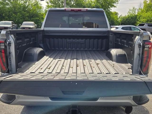 2026 GMC Sierra 2500HD Crew Cab, Standard Bed, AT4, 4WD