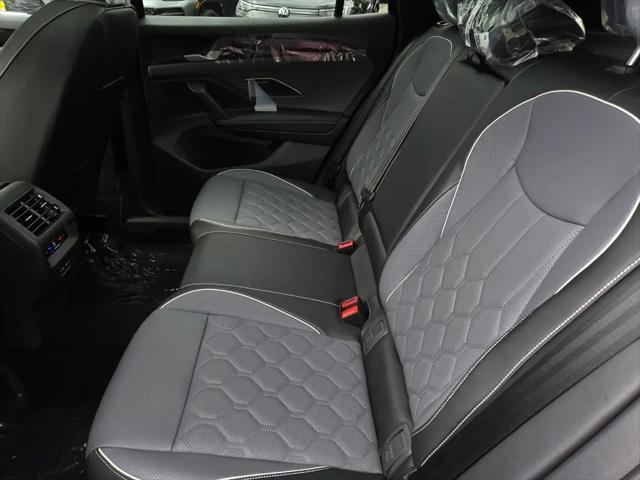 2026 Volkswagen Tiguan SEL R-Line Turbo