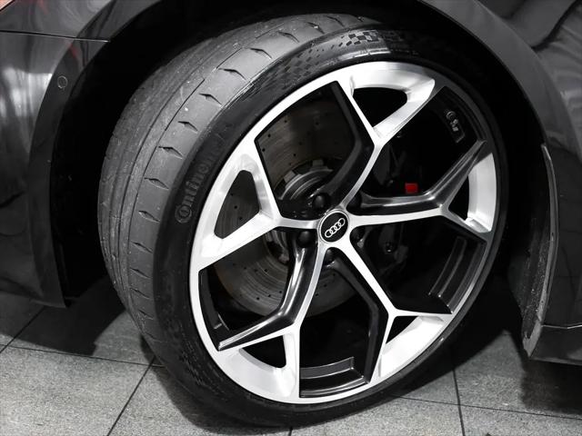 2025 Audi RS 6 Avant Performance quattro tiptronic