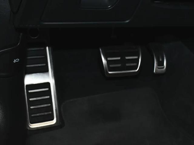 2025 Audi RS 6 Avant Performance quattro tiptronic