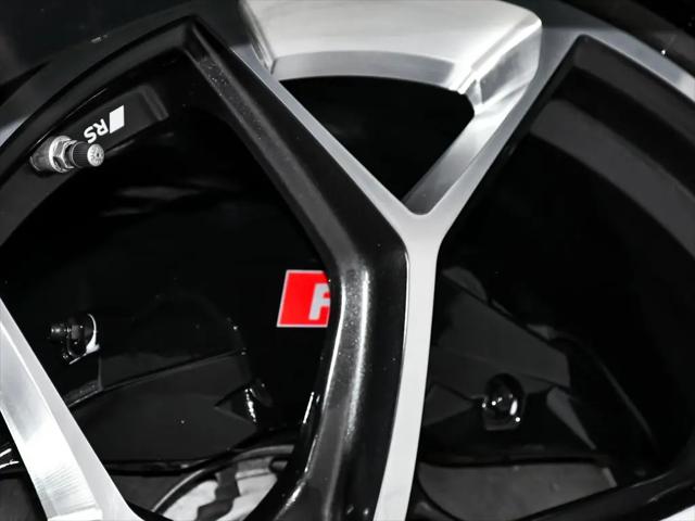 2025 Audi RS 6 Avant Performance quattro tiptronic