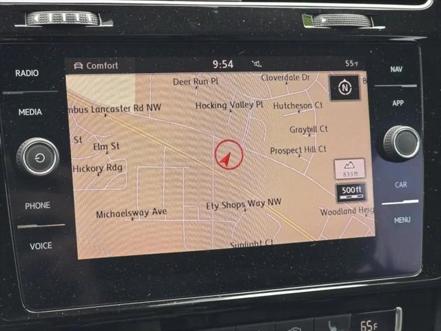 2019 Volkswagen Golf R 2.0T w/DCC & Navigation