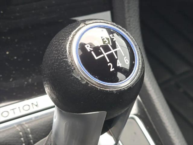 2019 Volkswagen Golf R 2.0T w/DCC & Navigation
