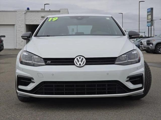 2019 Volkswagen Golf R 2.0T w/DCC & Navigation