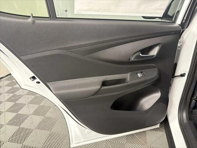 2026 Buick NV Preferred FWD