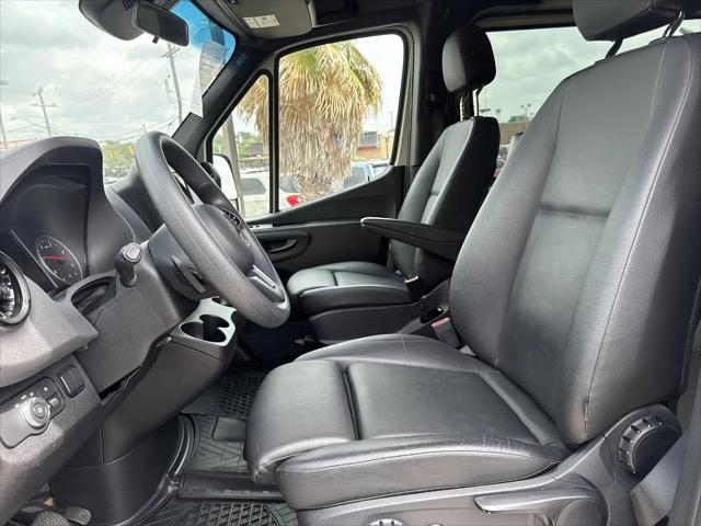 2023 Mercedes-Benz Sprinter 2500 Standard Roof 4-Cyl Diesel HO
