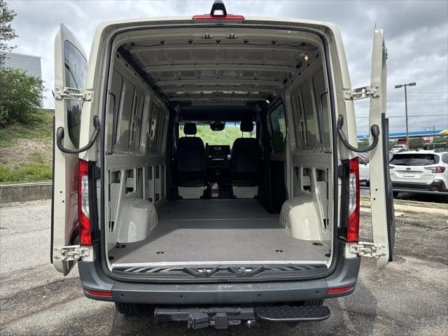 2023 Mercedes-Benz Sprinter 2500 Standard Roof 4-Cyl Diesel HO