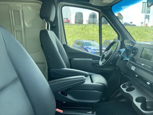 2023 Mercedes-Benz Sprinter 2500 Standard Roof 4-Cyl Diesel HO