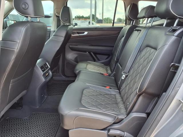 2024 Volkswagen Atlas 2.0T SEL Premium R-Line