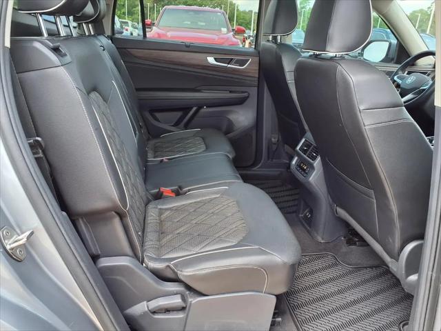 2024 Volkswagen Atlas 2.0T SEL Premium R-Line