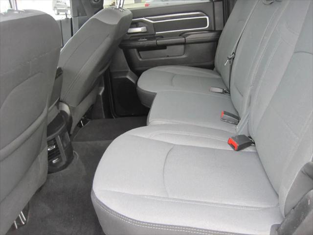 2024 Ram 3500 Big Horn Crew Cab 4x4 8' Box