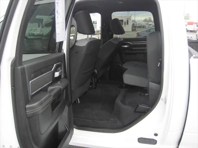 2024 Ram 3500 Big Horn Crew Cab 4x4 8' Box