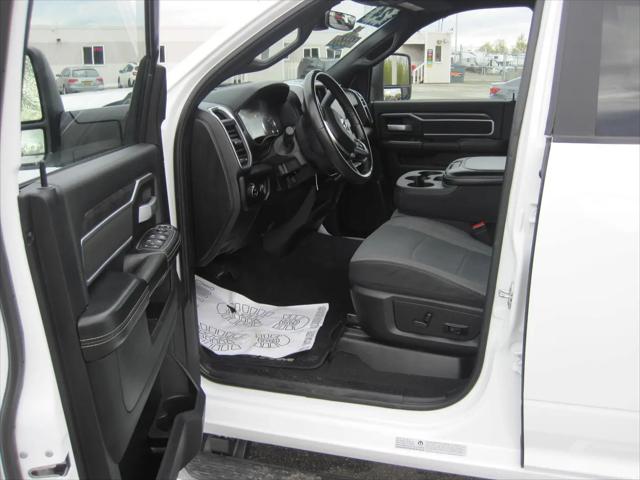 2024 Ram 3500 Big Horn Crew Cab 4x4 8' Box