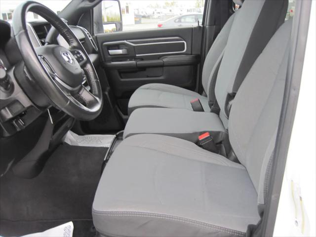 2024 Ram 3500 Big Horn Crew Cab 4x4 8' Box
