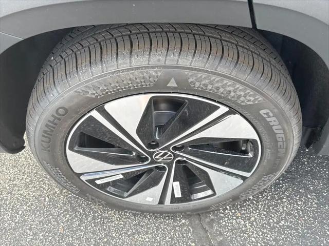 2026 Volkswagen Taos SE