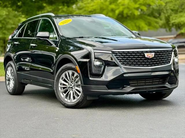 2025 Cadillac XT4 FWD Premium Luxury