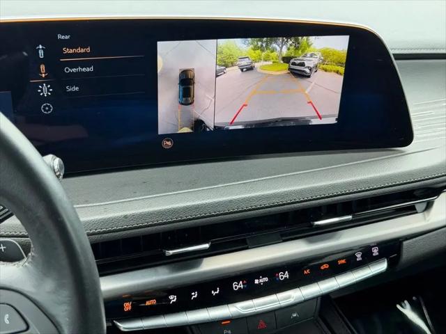 2025 Cadillac XT4 FWD Premium Luxury