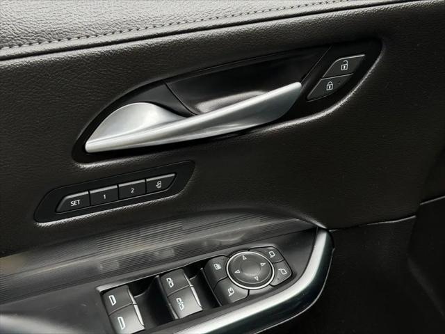 2025 Cadillac XT4 FWD Premium Luxury