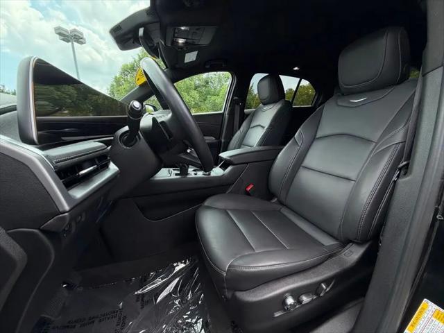 2025 Cadillac XT4 FWD Premium Luxury
