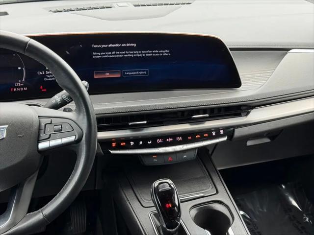 2025 Cadillac XT4 FWD Premium Luxury