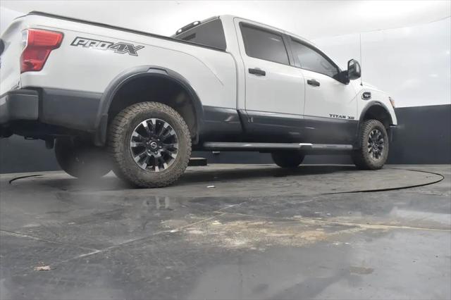 2017 Nissan Titan XD PRO-4X Gas