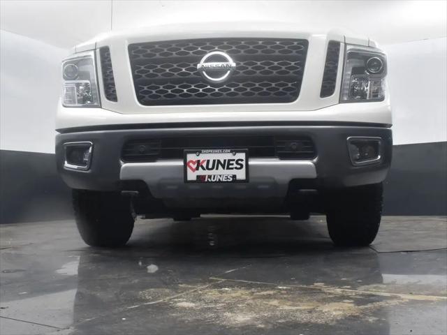 2017 Nissan Titan XD PRO-4X Gas