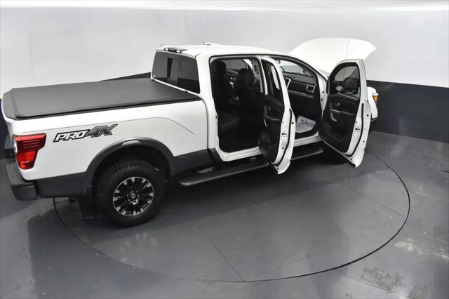 2017 Nissan Titan XD PRO-4X Gas