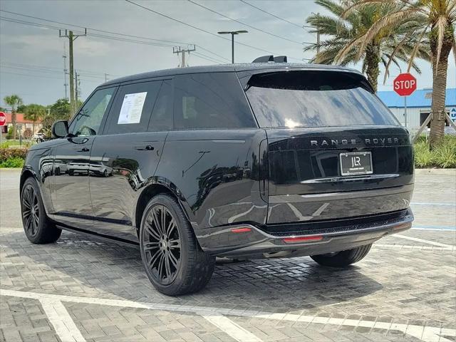 2025 Land Rover Range Rover P400 SE 7 Seat