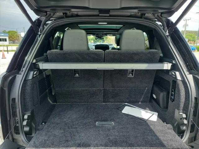 2025 Land Rover Range Rover P400 SE 7 Seat