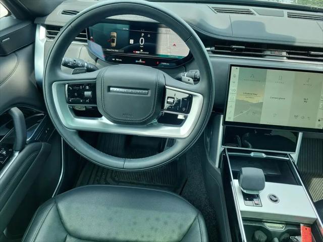 2025 Land Rover Range Rover P400 SE 7 Seat